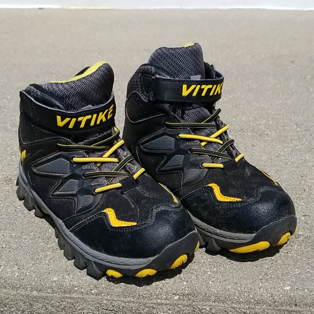 Boys Size 2 hiking books with foot pick